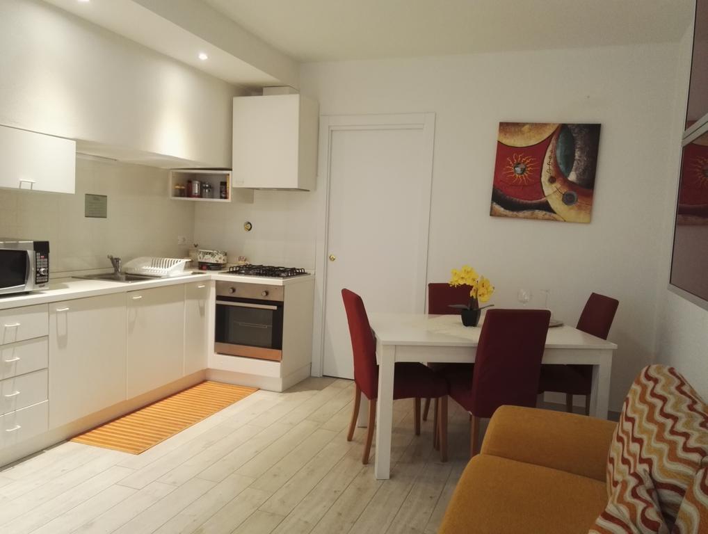 La Casa Nel Borgo Sul Lago Пизоние Екстериор снимка