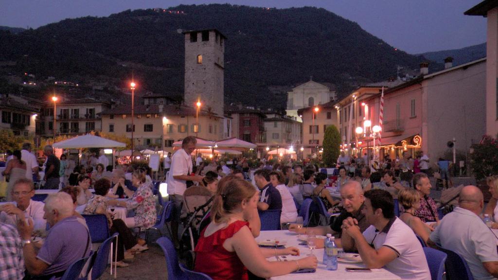 La Casa Nel Borgo Sul Lago Пизоние Екстериор снимка